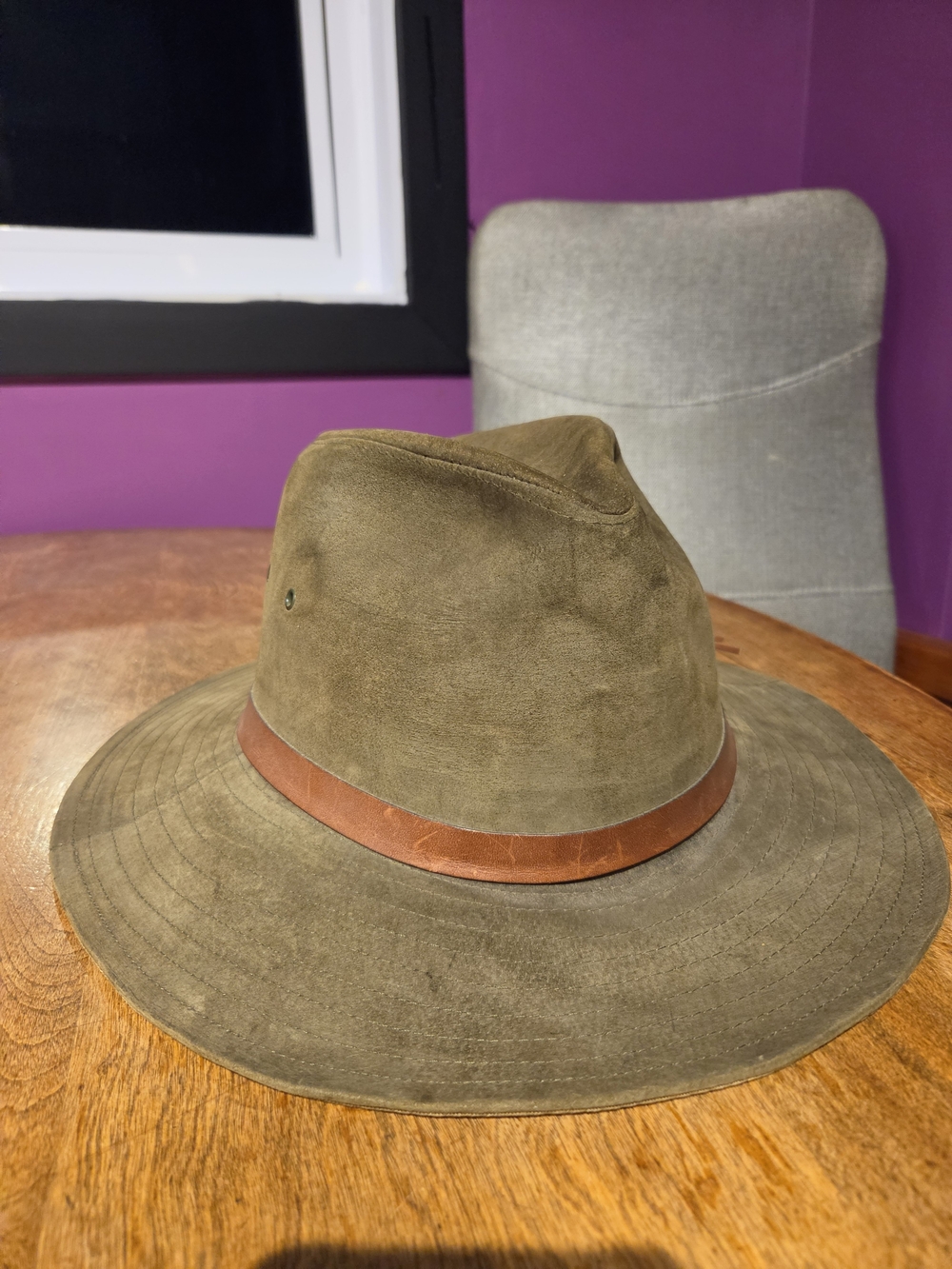 New YORK HAT & CAP CO. Olive Suede Wide-Brim Fedora with Brown Leather Band